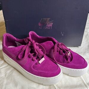 NWT Nike Women’s Air Force 1 Sage Low (True Berry).  Women’s size 6